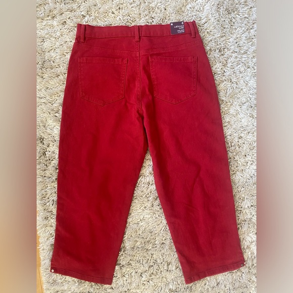Women’s Red Jean Capri pants SZ 6 NWT - Picture 5 of 8